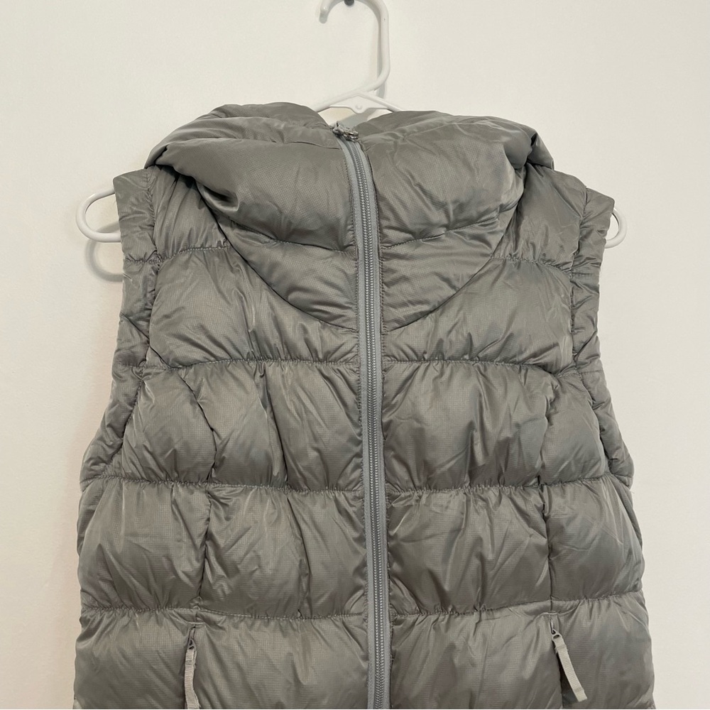 EDDIE BAUER 550 Fill Power GOOSE DOWN Puffer Vest Gray Grey Hooded Winter Small - Picture 2 of 16